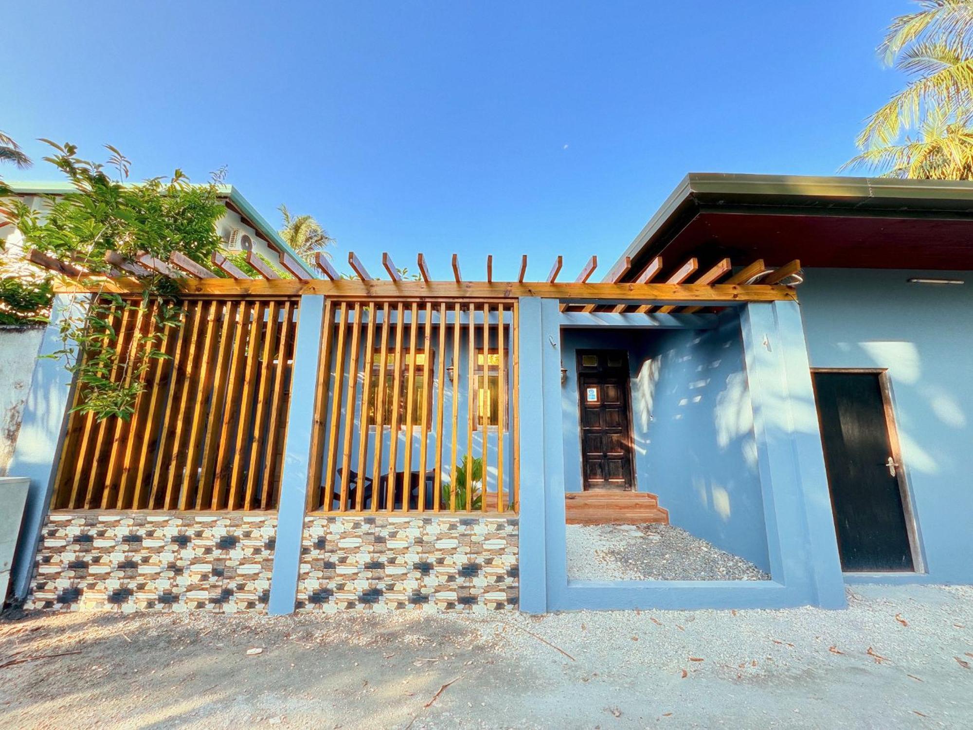 Endhaa, Divers Home Fuvahmulah Exteriör bild